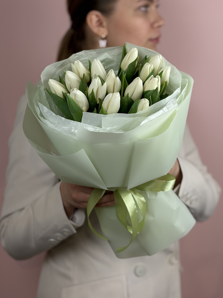 Букет из 15 тюльпанов "Дыхание Скандинавии"